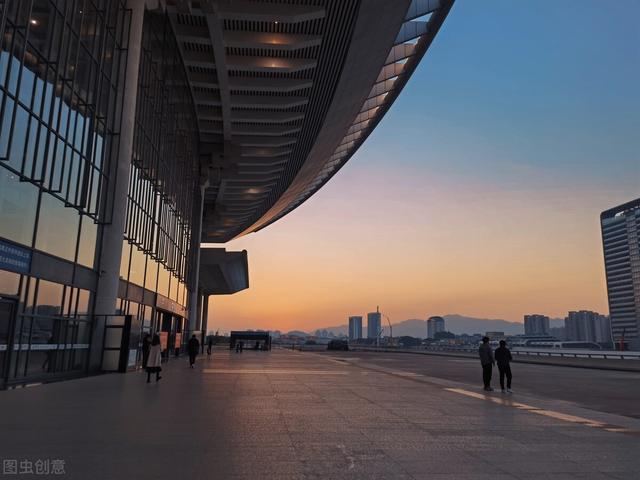 中國電信千兆寬帶套餐哪個(gè)實(shí)用（中國電信千兆寬帶套餐電話卡有多少流量）