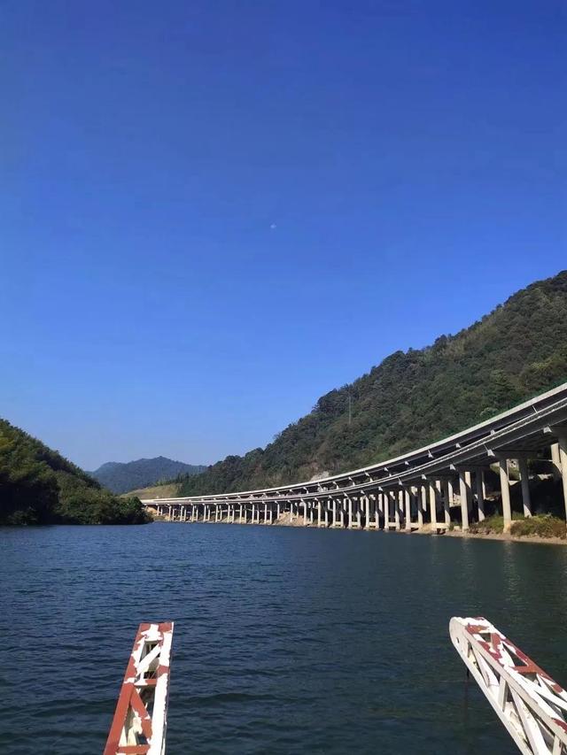 女人要自己掙錢才有價(jià)值句子圖片，女人要自己掙錢才有價(jià)值句子怎么說？